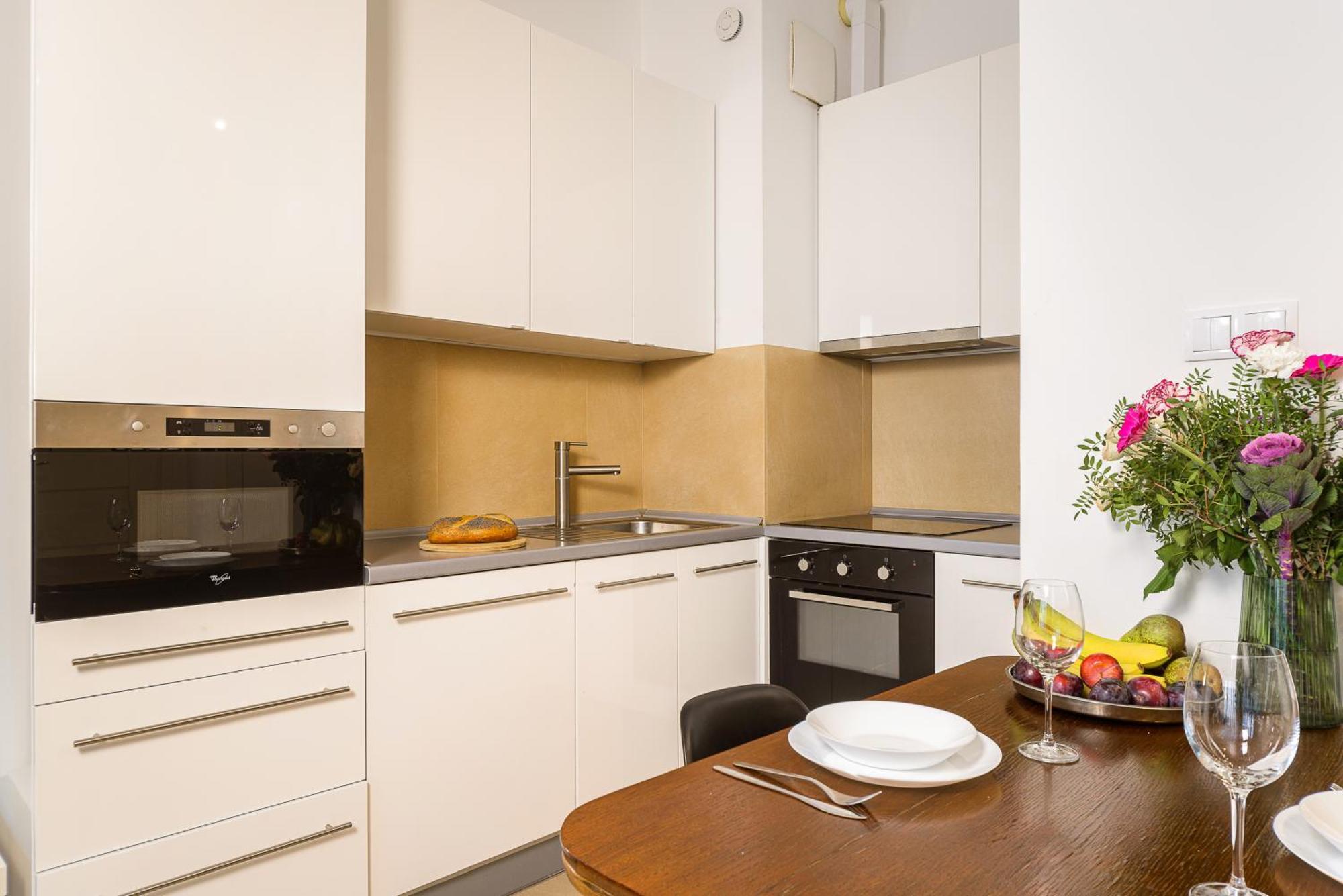 P&O Serviced Apartments Rydygiera Варшава Екстериор снимка